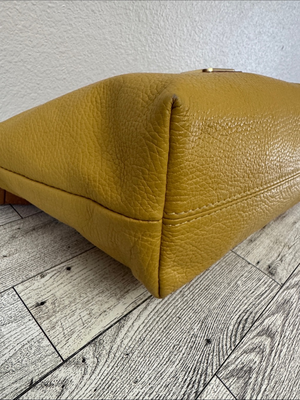 Valentina Tradizione Italiana Mustard Leather Tote - Picture 8 of 13
